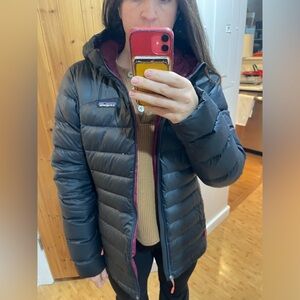 Women’s Patagonia puffy jacket